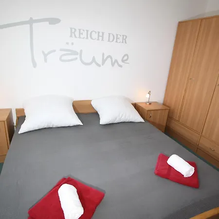 Haffblick Boltenhagen 1 *